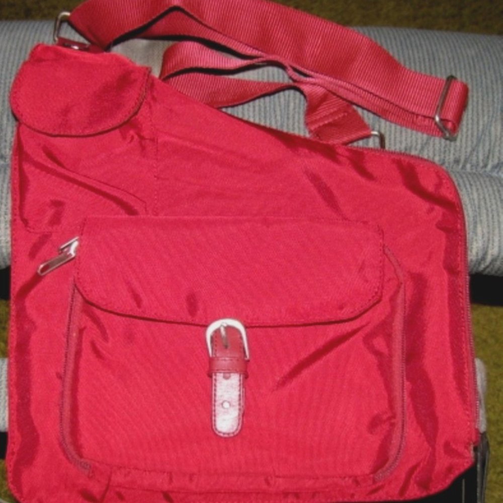 SOLID DARK RED Fully Lined Poly Canvas Shoulder Handbag It's Magic Studios CA